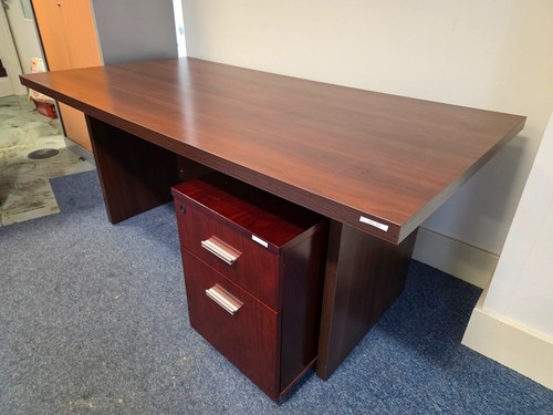 Walnut effect executive - walnut-effect, desk