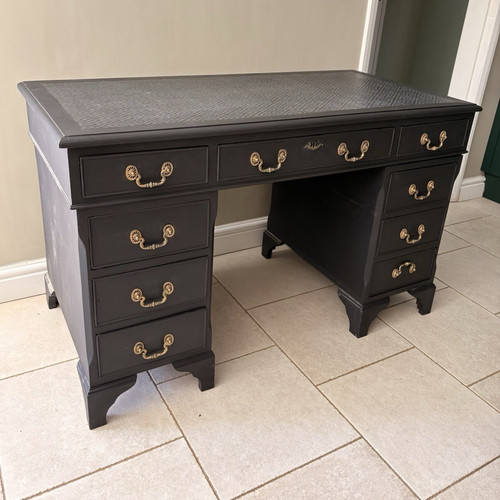 Black wood pedestal - black, desk
