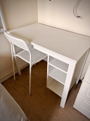 White office desk - white, x