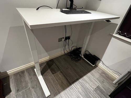 Humanscale float height - float,